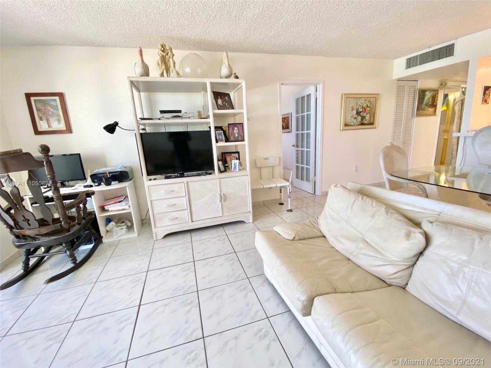 Small Image of 5701 COLLINS AVE #906, Miami Beach Number 19