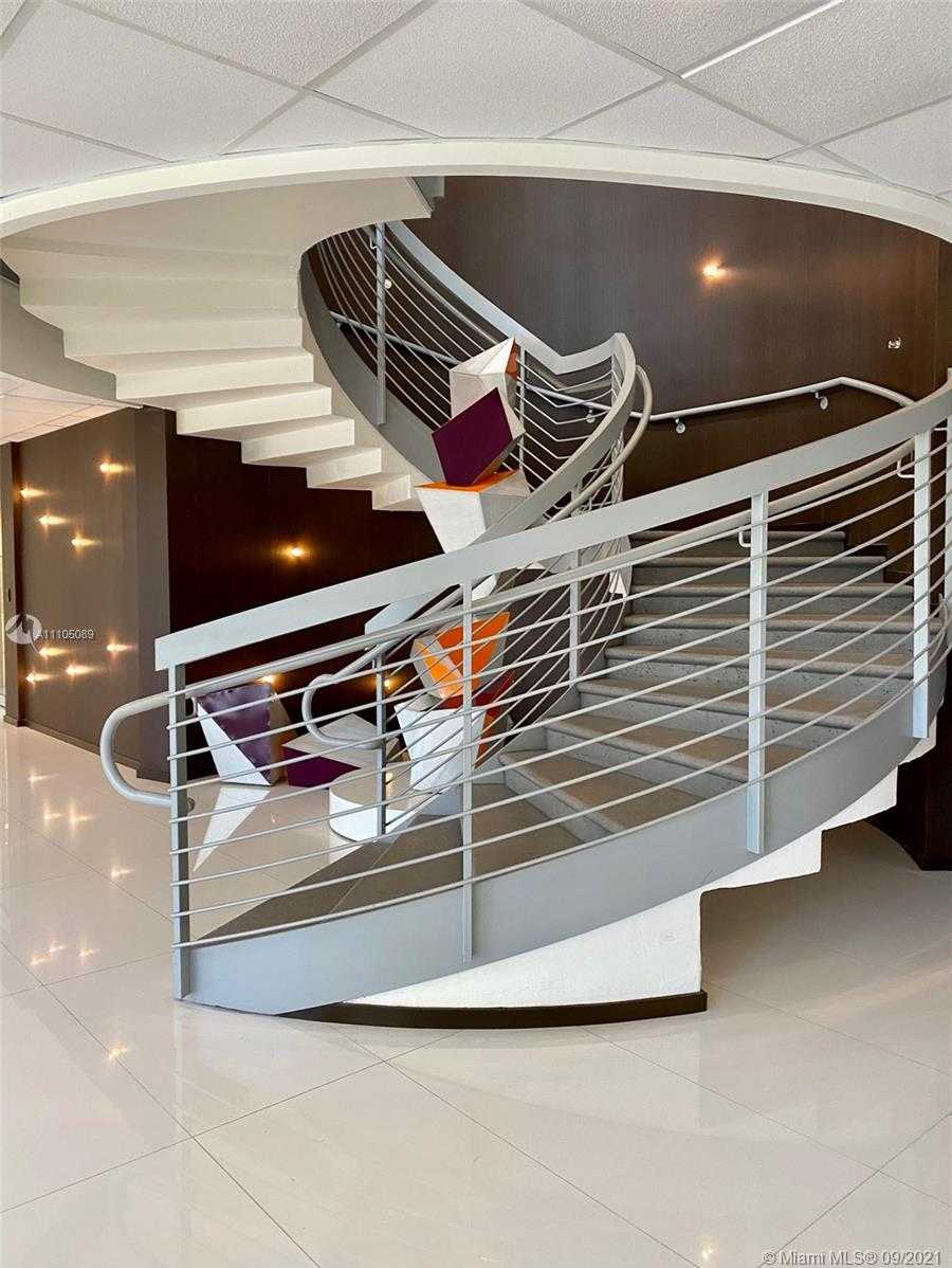 Small Image of 5701 COLLINS AVE #906, Miami Beach Number 39