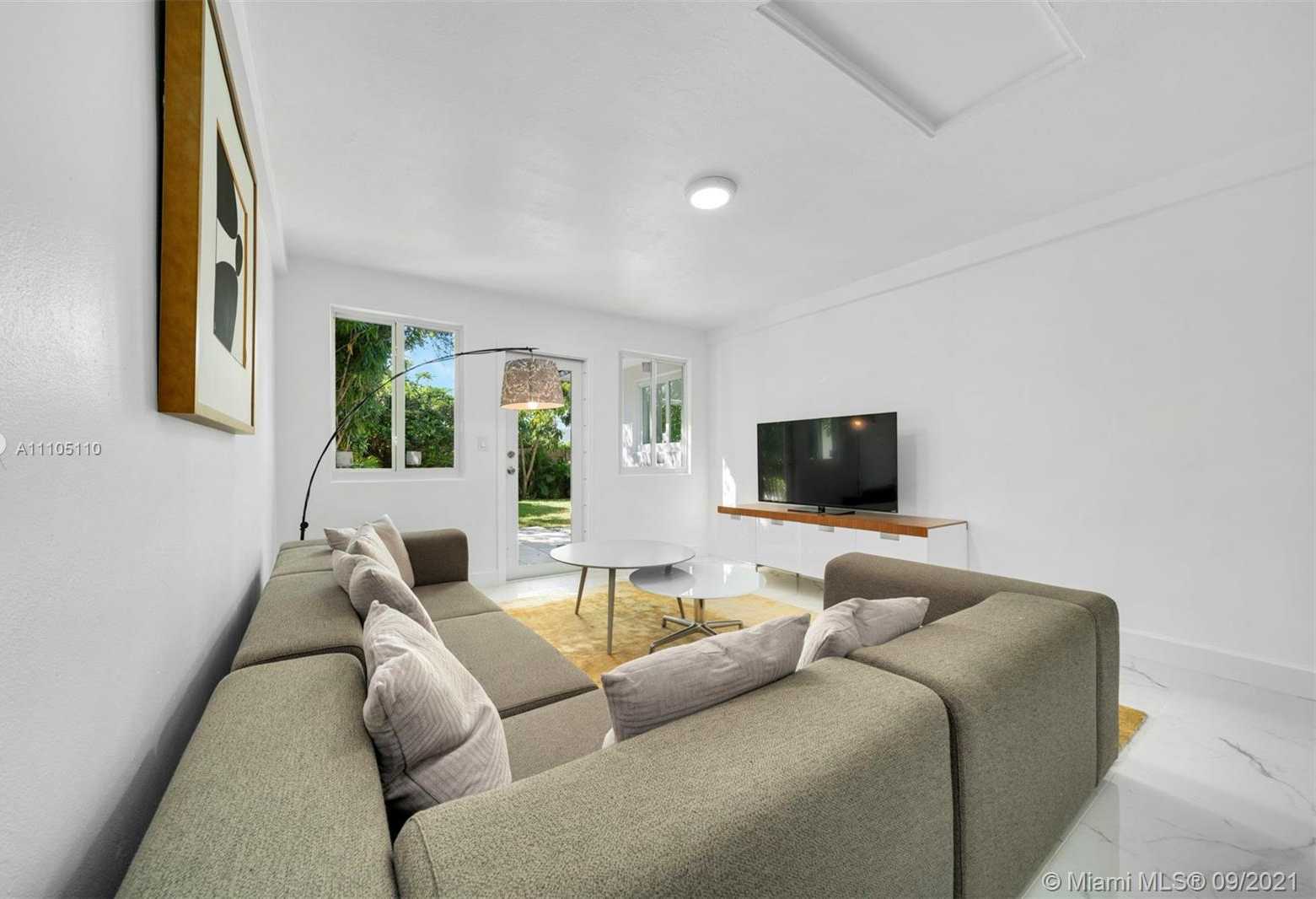 Small Image of 11690 SOUTH WEST 81ST RD #11690-2, Pinecrest Number 14