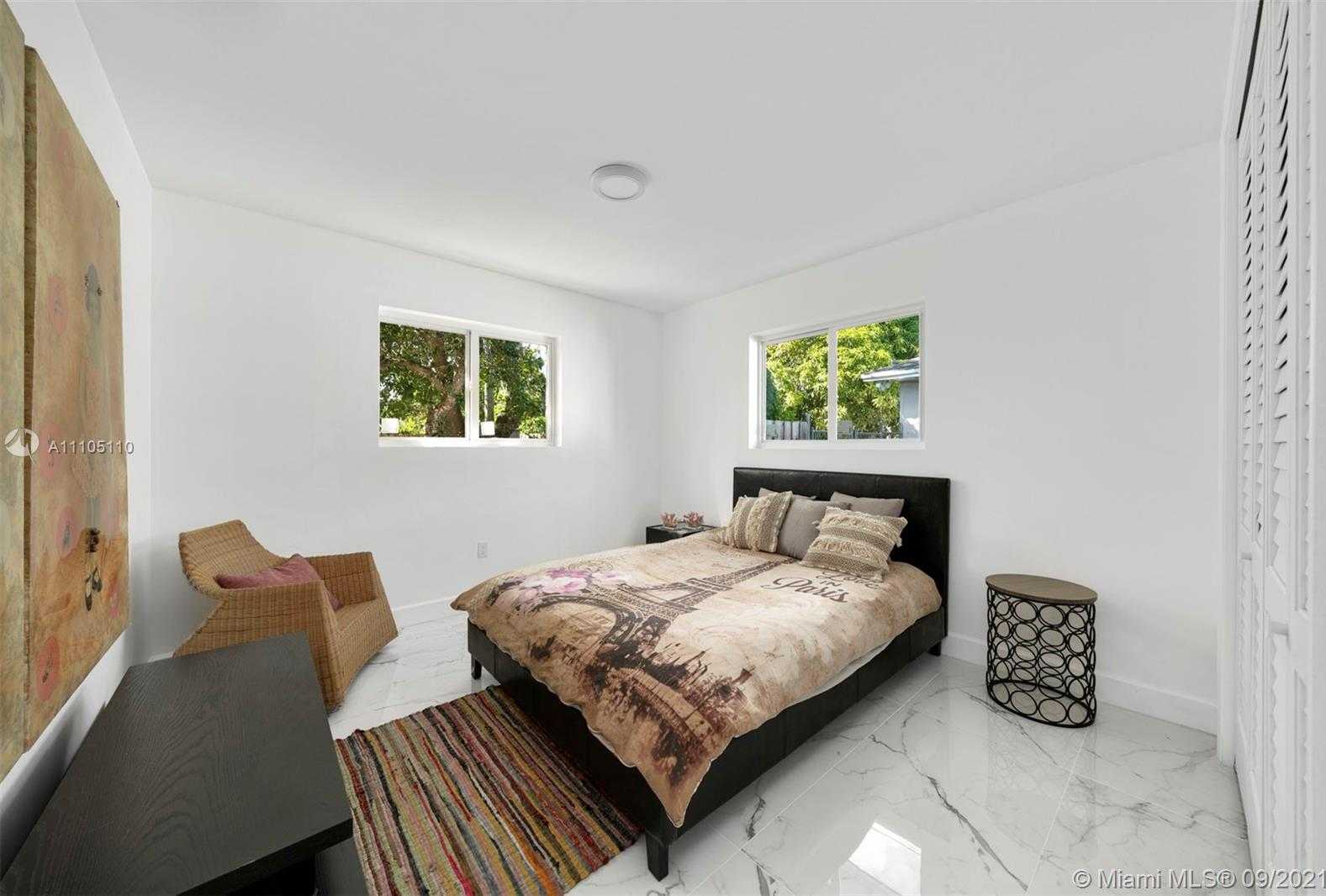 Small Image of 11690 SOUTH WEST 81ST RD #11690-2, Pinecrest Number 19