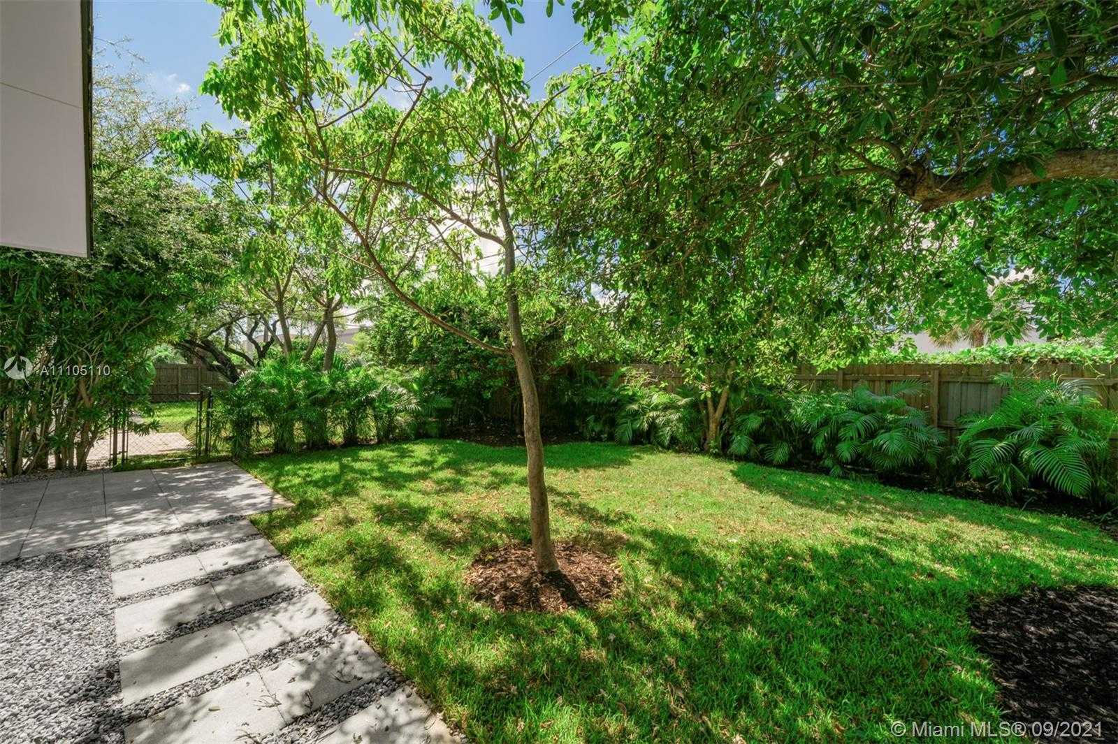 Small Image of 11690 SOUTH WEST 81ST RD #11690-2, Pinecrest Number 23