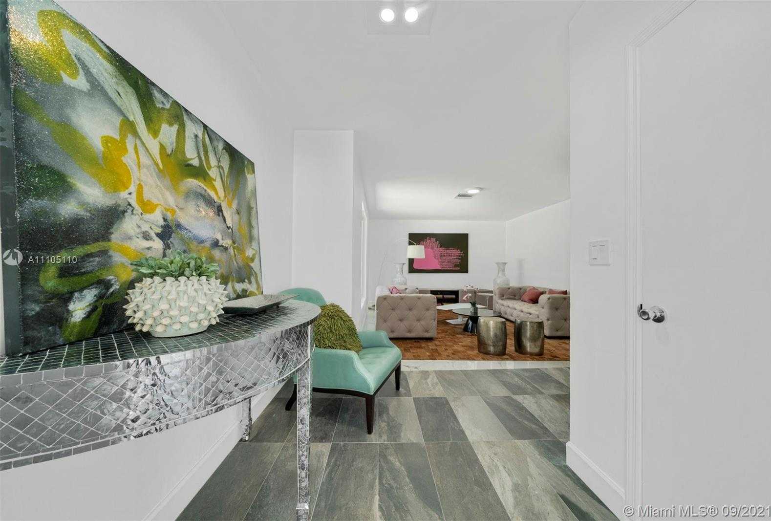 Small Image of 11690 SOUTH WEST 81ST RD #11690-2, Pinecrest Number 5