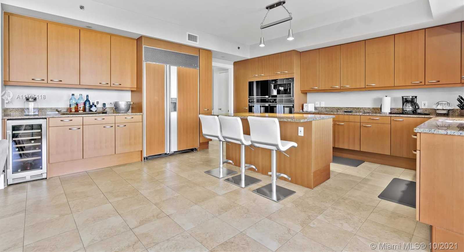 Small Image of 791 CRANDON BLVD #506, Key Biscayne Number 30