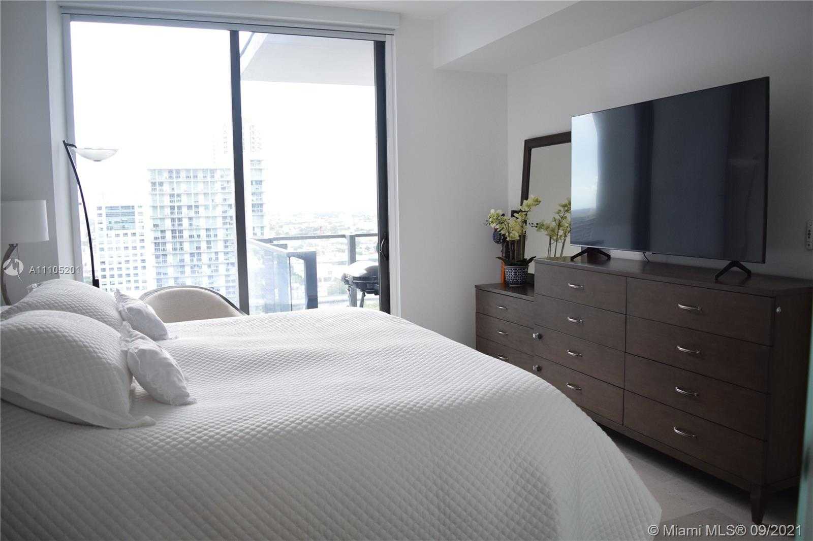 Small Image of 68 SOUTH EAST 6TH ST #2306, Miami Number 10