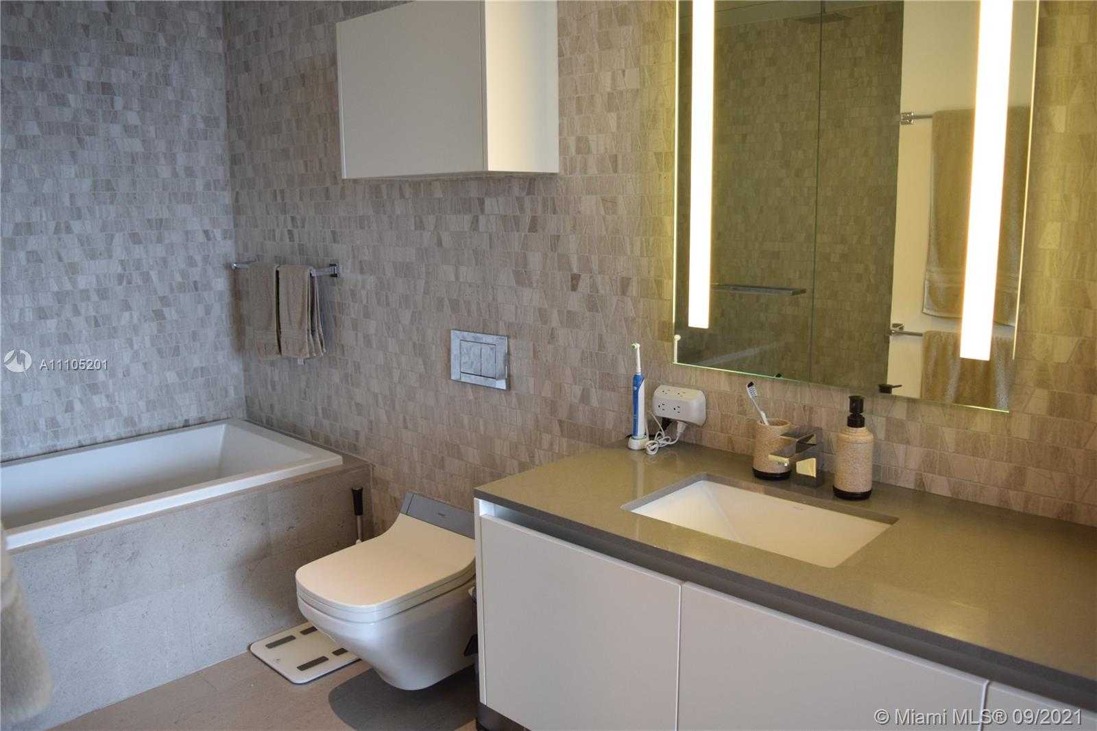 Small Image of 68 SOUTH EAST 6TH ST #2306, Miami Number 14