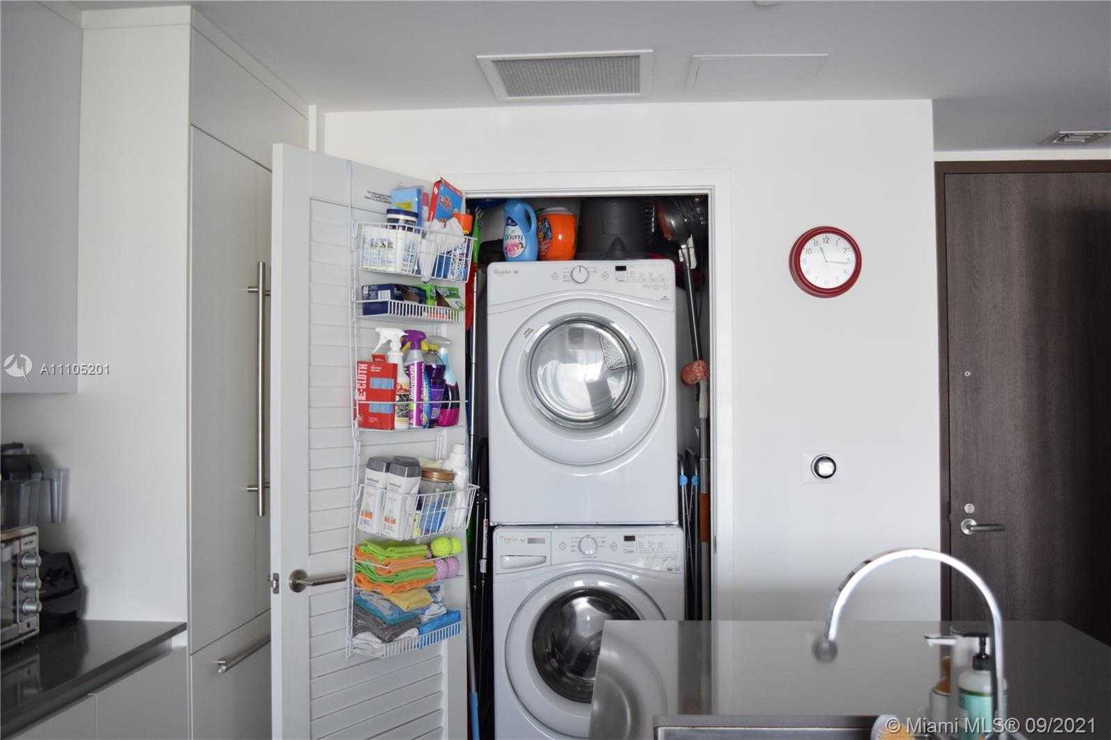 Small Image of 68 SOUTH EAST 6TH ST #2306, Miami Number 16