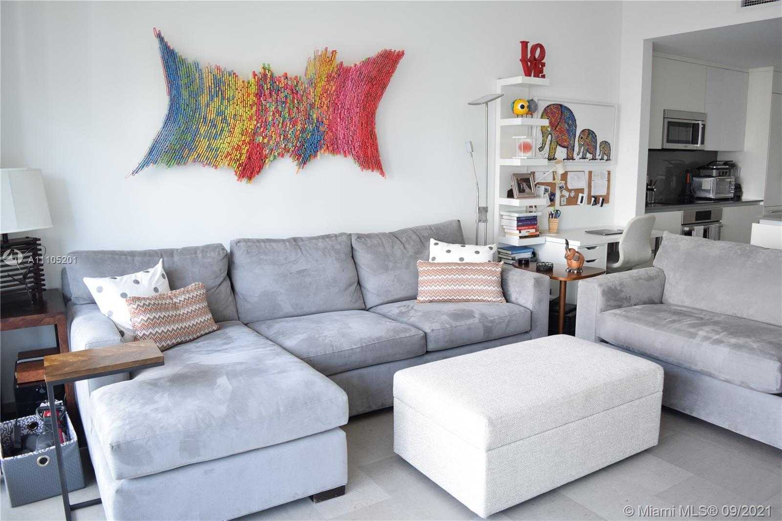 Small Image of 68 SOUTH EAST 6TH ST #2306, Miami Number 6