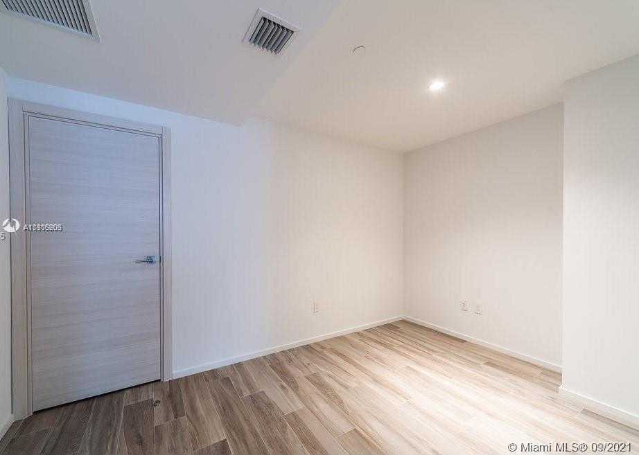 Small Image of 801 SOUTH MIAMI AVE #3507, Miami Number 5