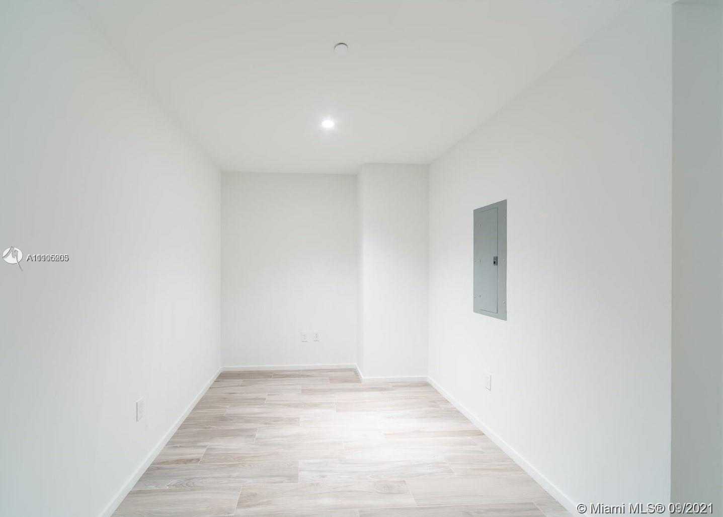 Small Image of 801 SOUTH MIAMI AVE #3507, Miami Number 6