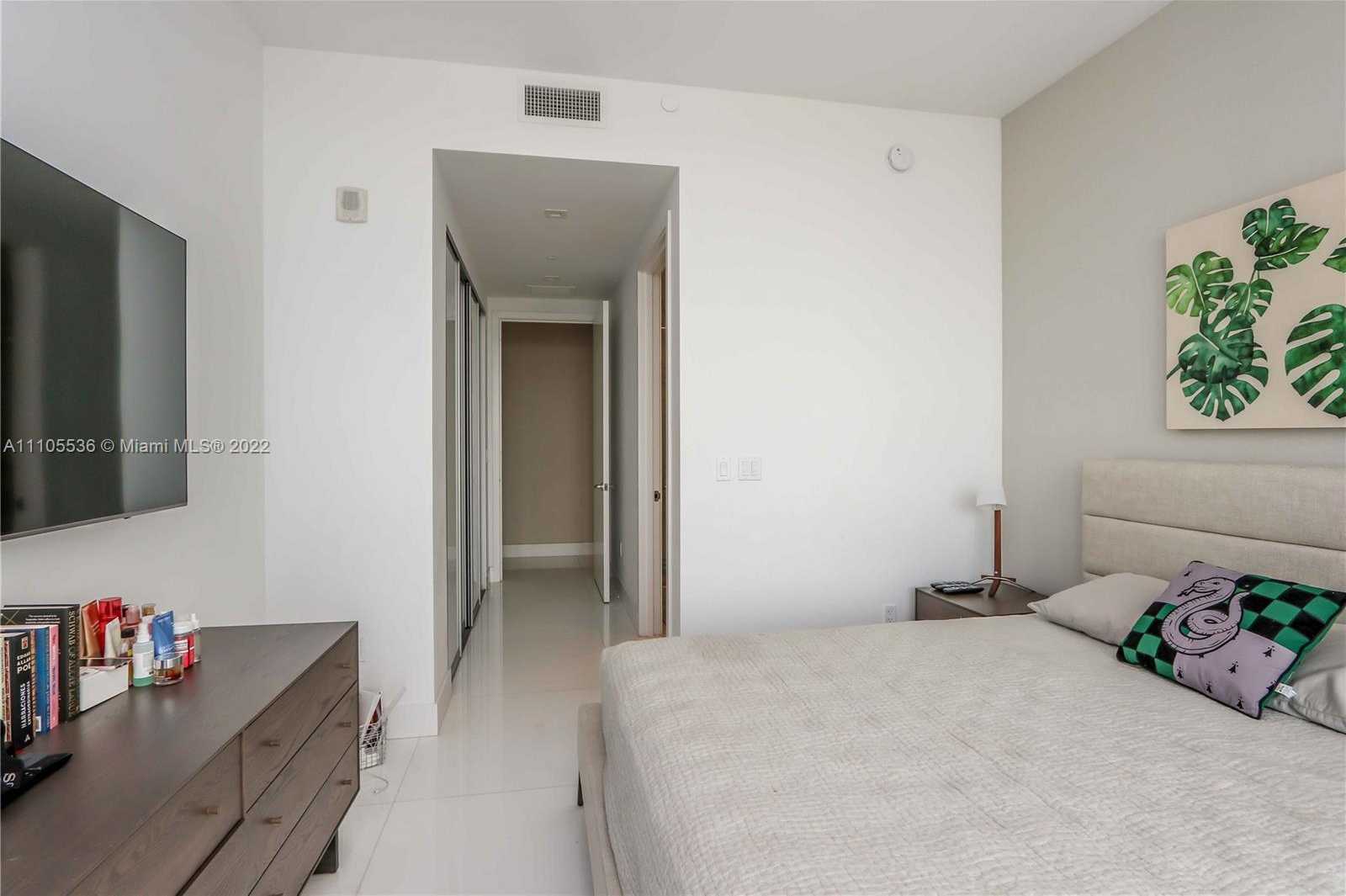 Small Image of 16901 COLLINS AVE #2205, Sunny Isles Beach Number 22