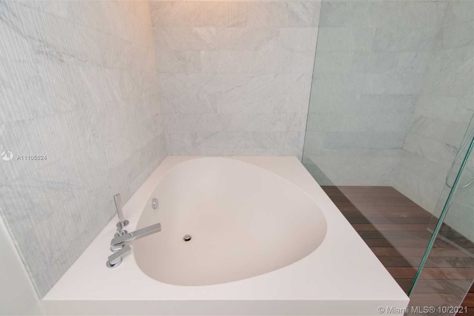 Small Image of 10203 COLLINS AVE #1903N, Bal Harbour Number 25