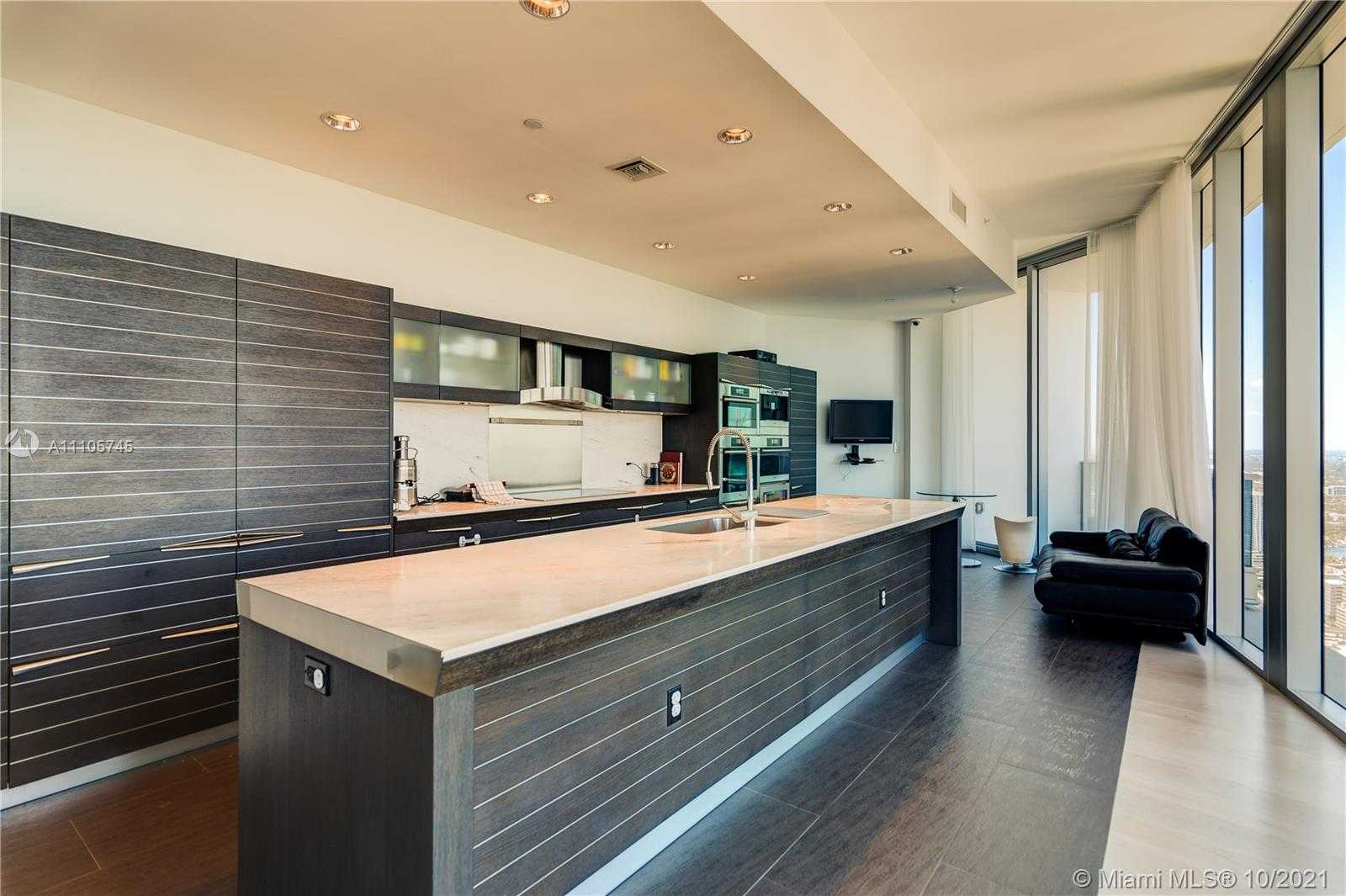 Small Image of 200 BISCAYNE BOULEVARD WAY #5301, Miami Number 10