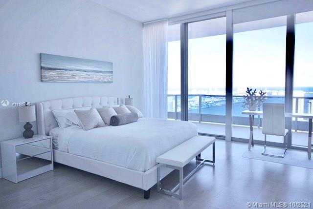 Small Image of 200 BISCAYNE BOULEVARD WAY #5301, Miami Number 11
