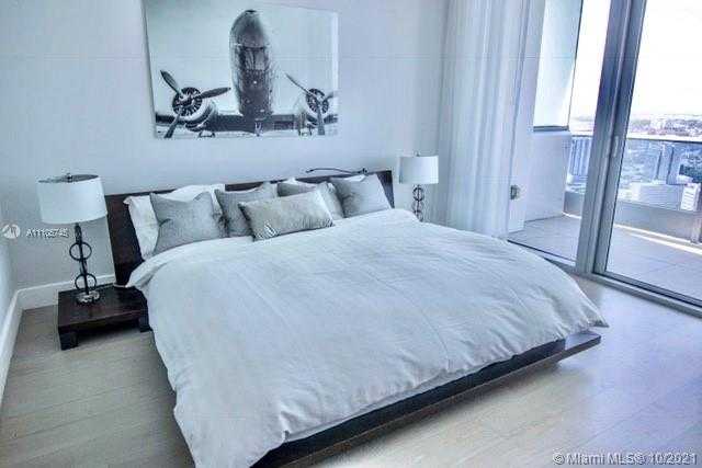 Small Image of 200 BISCAYNE BOULEVARD WAY #5301, Miami Number 12