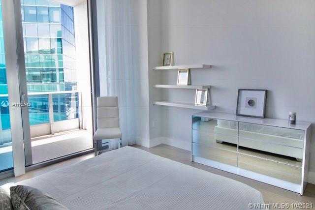 Small Image of 200 BISCAYNE BOULEVARD WAY #5301, Miami Number 15