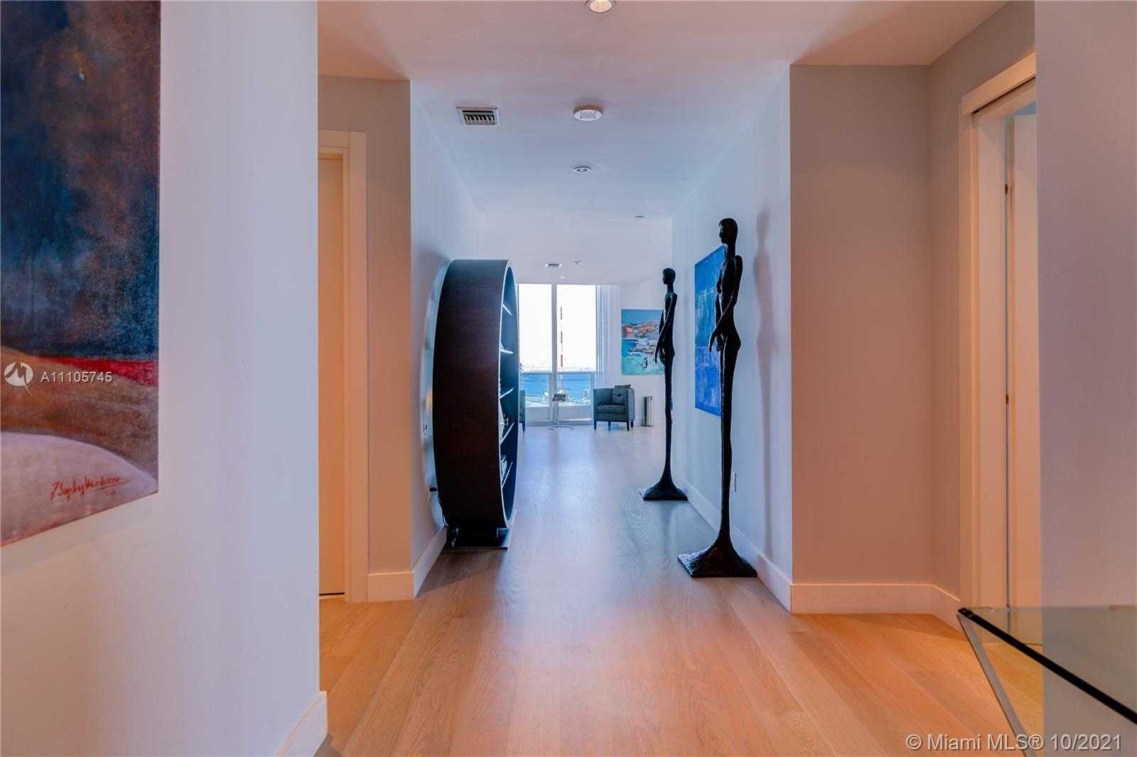 Small Image of 200 BISCAYNE BOULEVARD WAY #5301, Miami Number 22