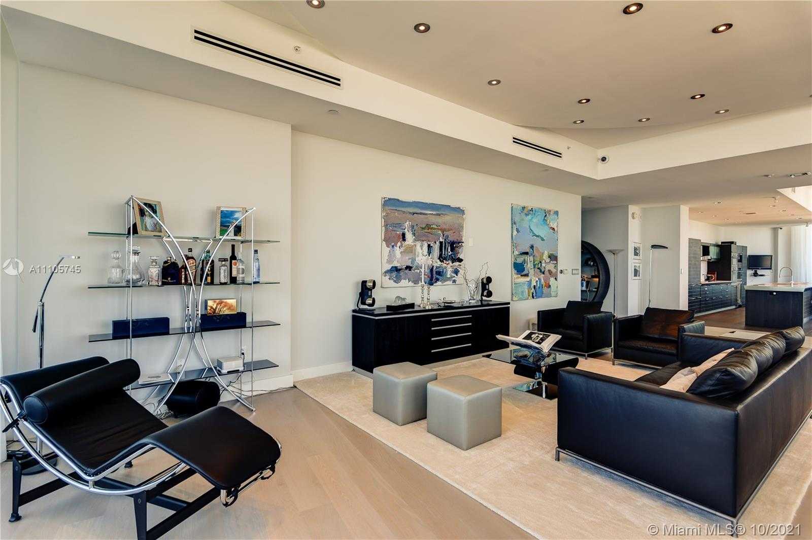 Small Image of 200 BISCAYNE BOULEVARD WAY #5301, Miami Number 6