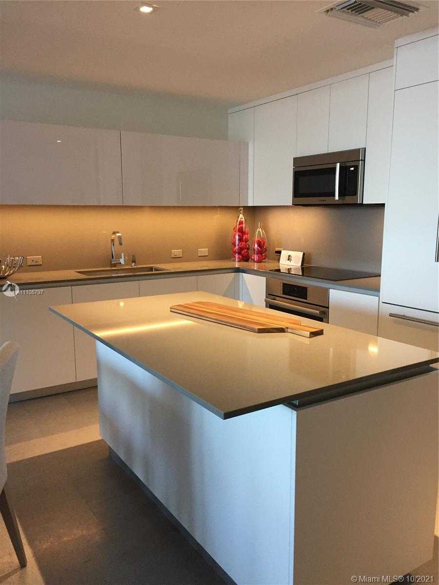 Small Image of 68 SOUTH EAST 6TH ST #3108, Miami Number 2