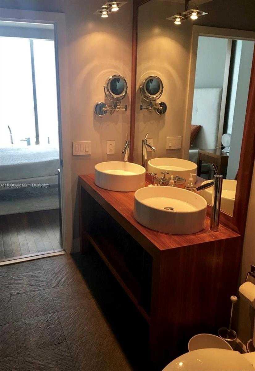 Small Image of 6365 COLLINS AVE #2811, Miami Beach Number 15