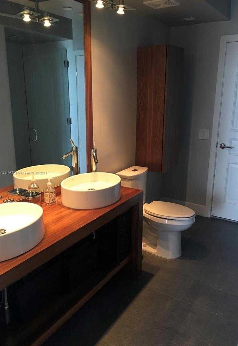 Small Image of 6365 COLLINS AVE #2811, Miami Beach Number 17