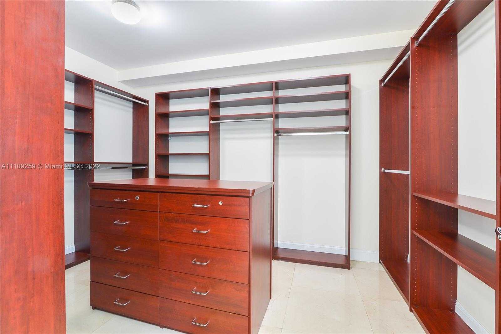 Small Image of 5959 COLLINS AVE #702, Miami Beach Number 10