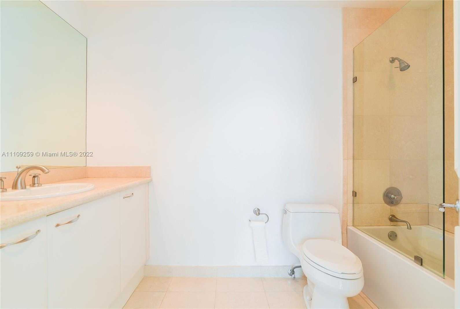 Small Image of 5959 COLLINS AVE #702, Miami Beach Number 14
