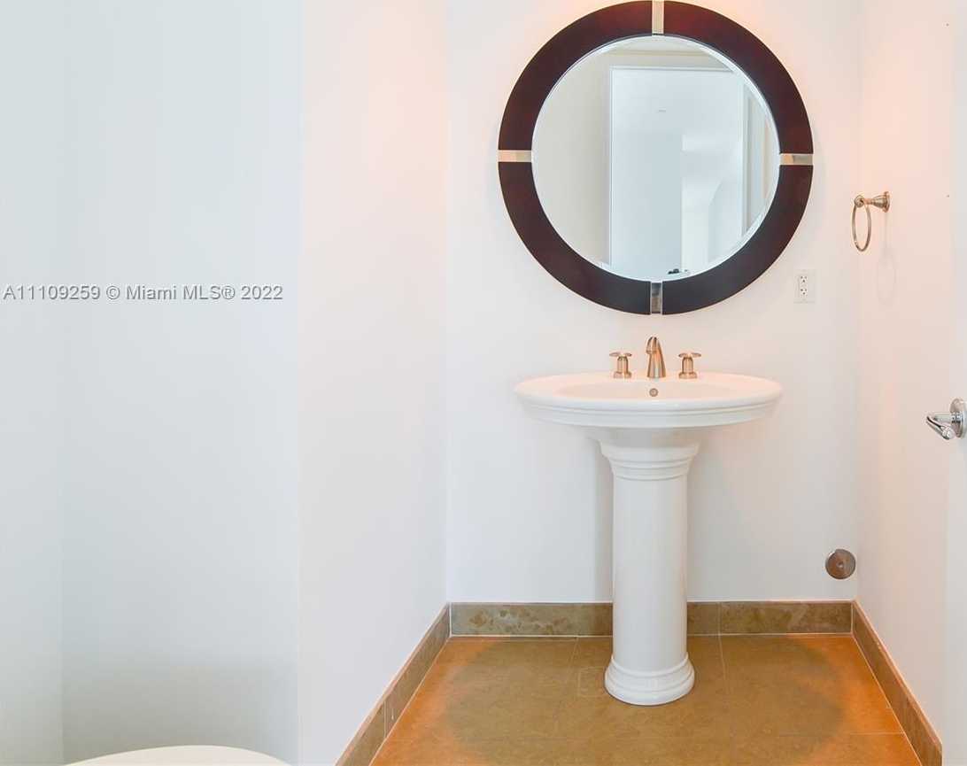 Small Image of 5959 COLLINS AVE #702, Miami Beach Number 15