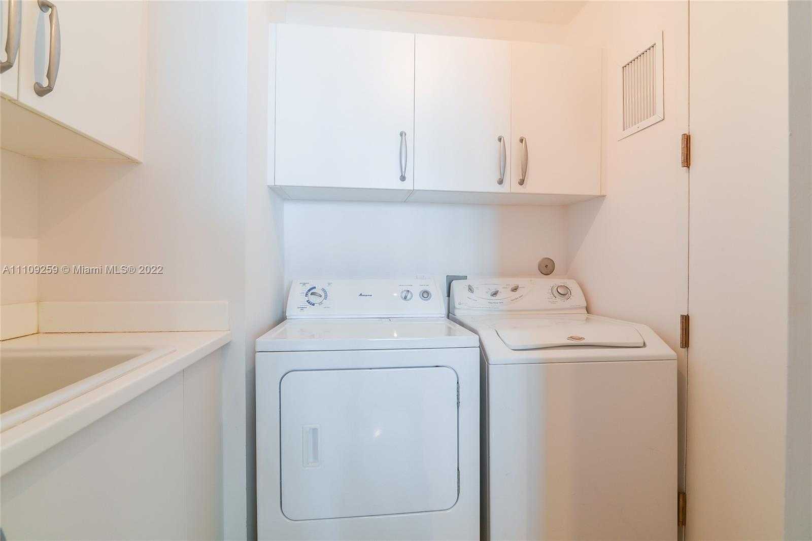 Small Image of 5959 COLLINS AVE #702, Miami Beach Number 16