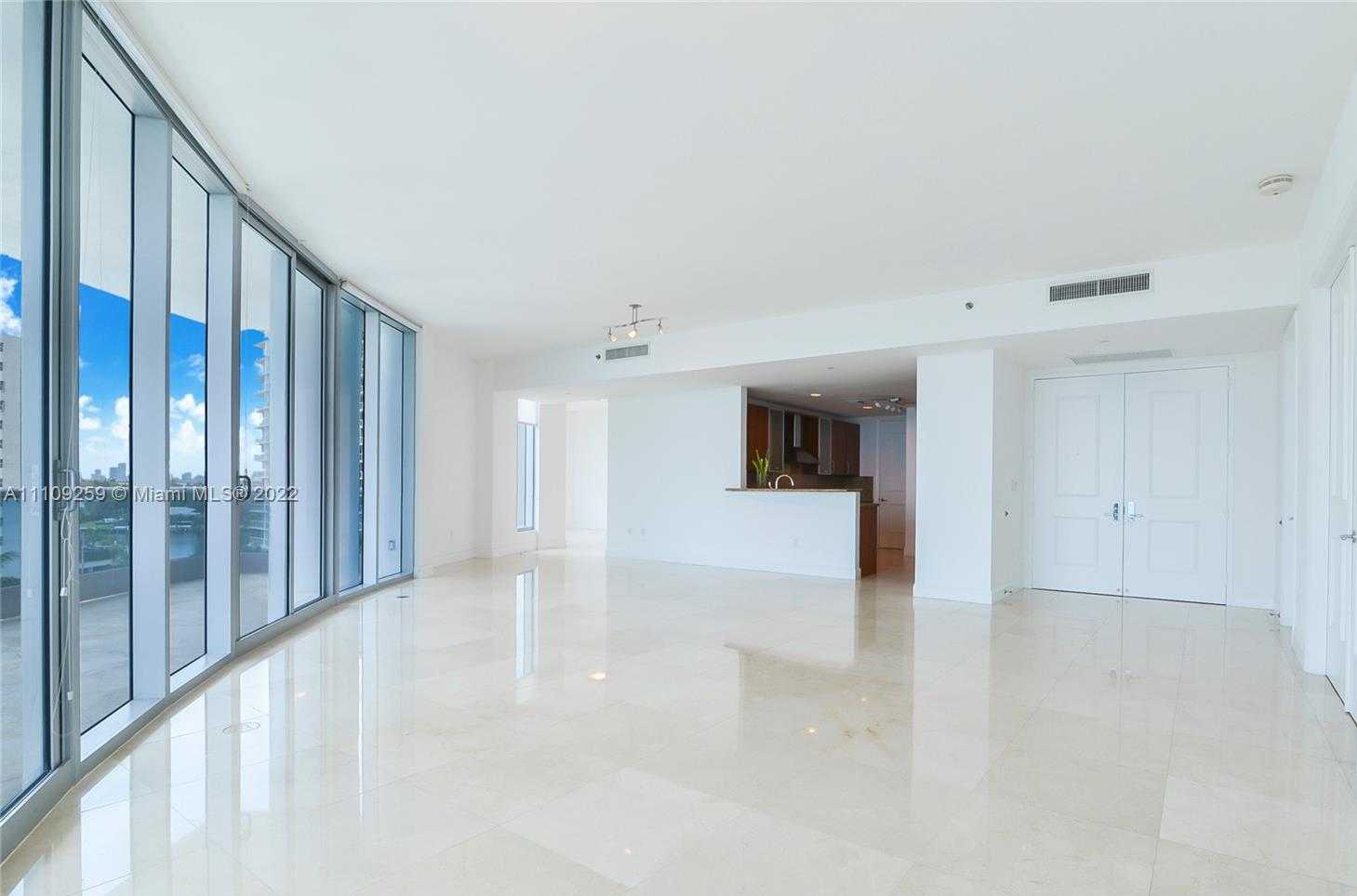 Small Image of 5959 COLLINS AVE #702, Miami Beach Number 3