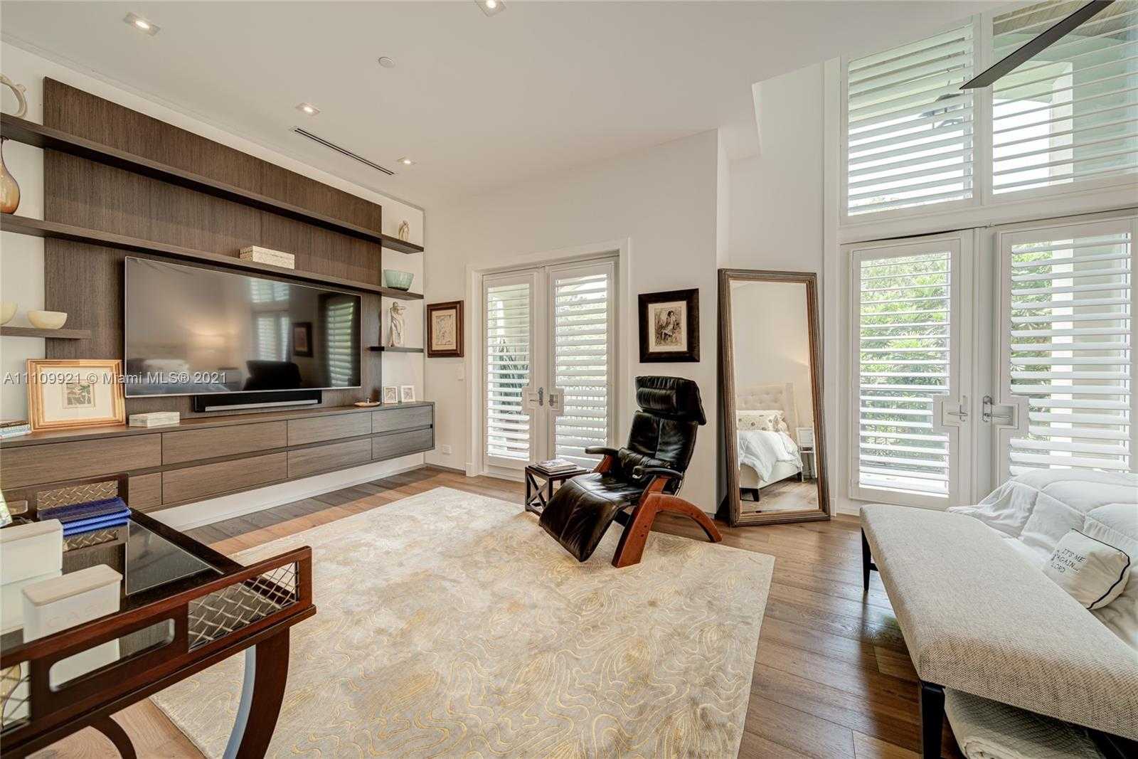 Small Image of 7490 SOUTH WEST 56TH CT #7490, Miami Number 16