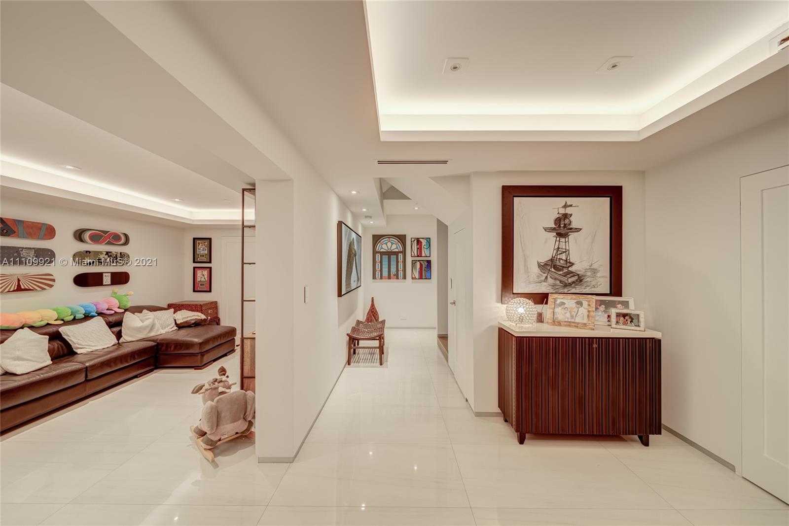 Small Image of 7490 SOUTH WEST 56TH CT #7490, Miami Number 20