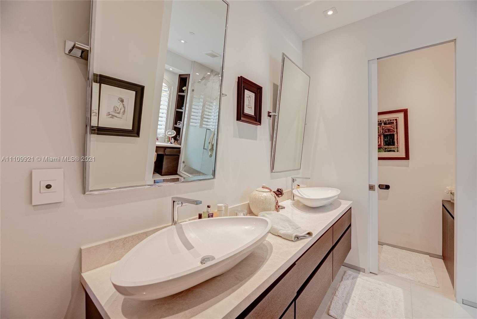 Small Image of 7490 SOUTH WEST 56TH CT #7490, Miami Number 27