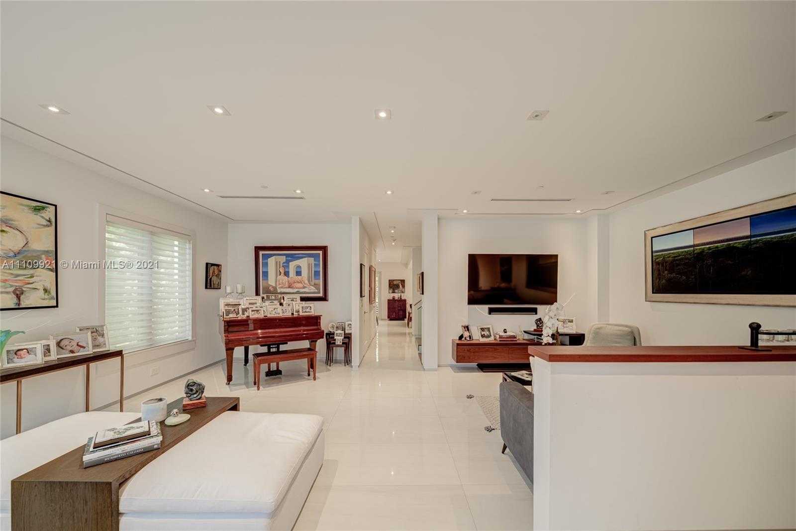 Small Image of 7490 SOUTH WEST 56TH CT #7490, Miami Number 3