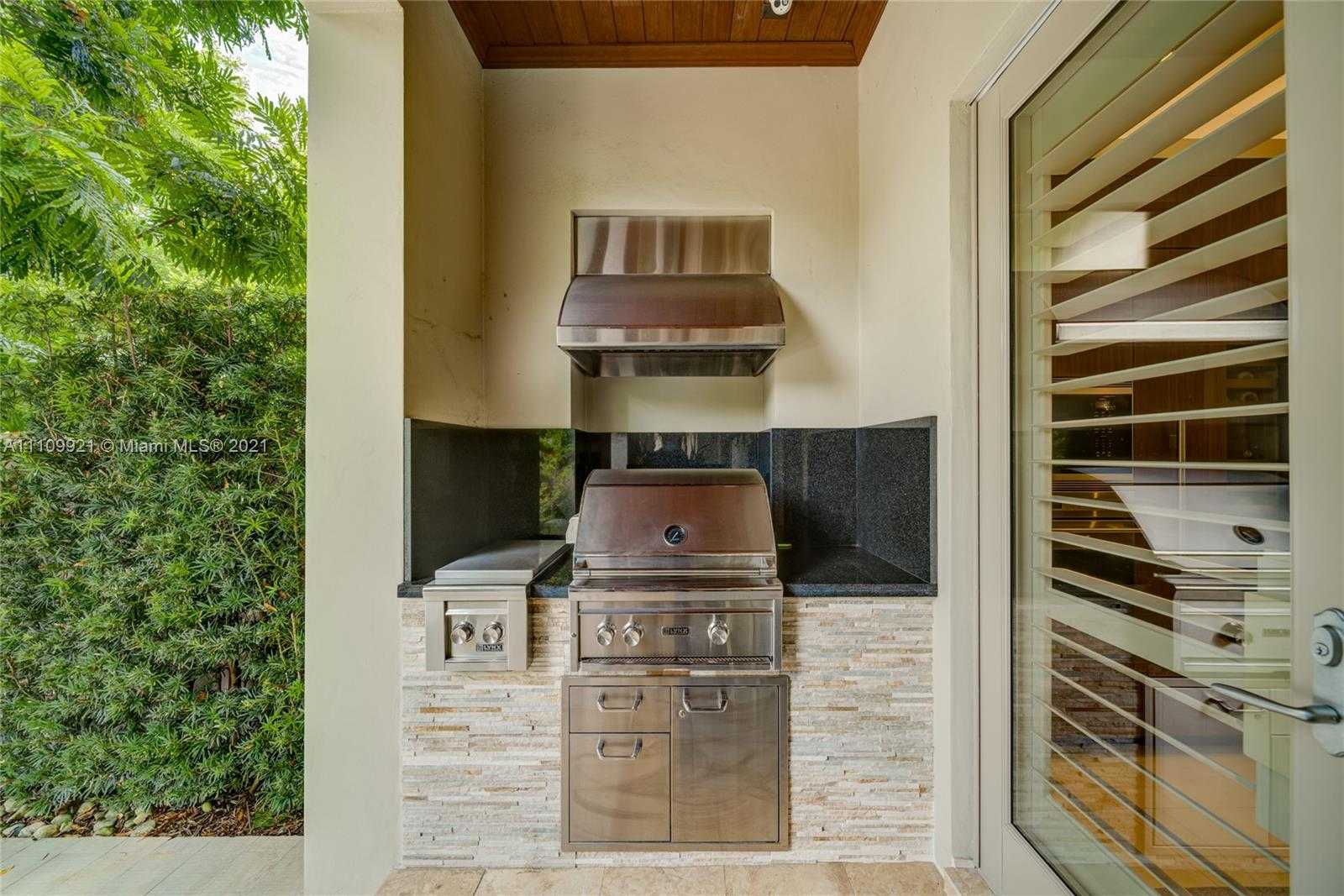 Small Image of 7490 SOUTH WEST 56TH CT #7490, Miami Number 42