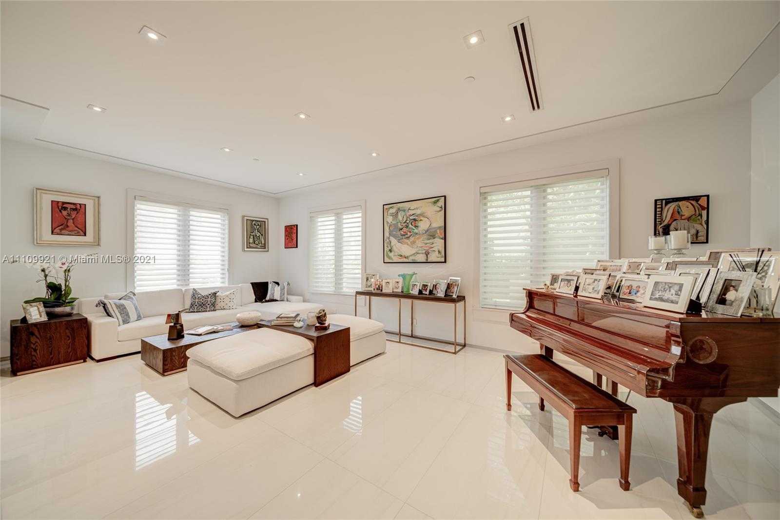 Small Image of 7490 SOUTH WEST 56TH CT #7490, Miami Number 5