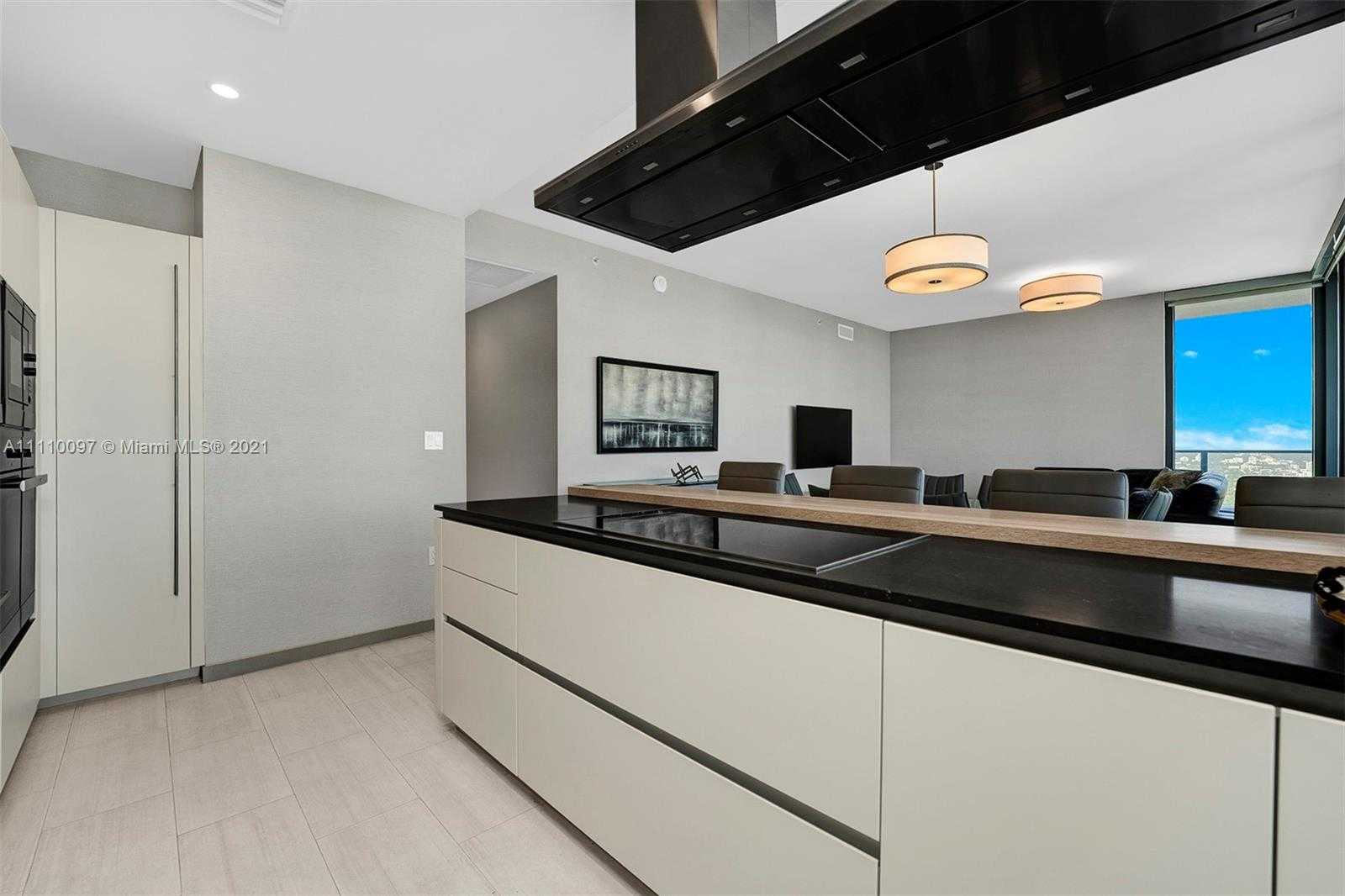 Small Image of 1000 BRICKELL PLZ #PH5307, Miami Number 12
