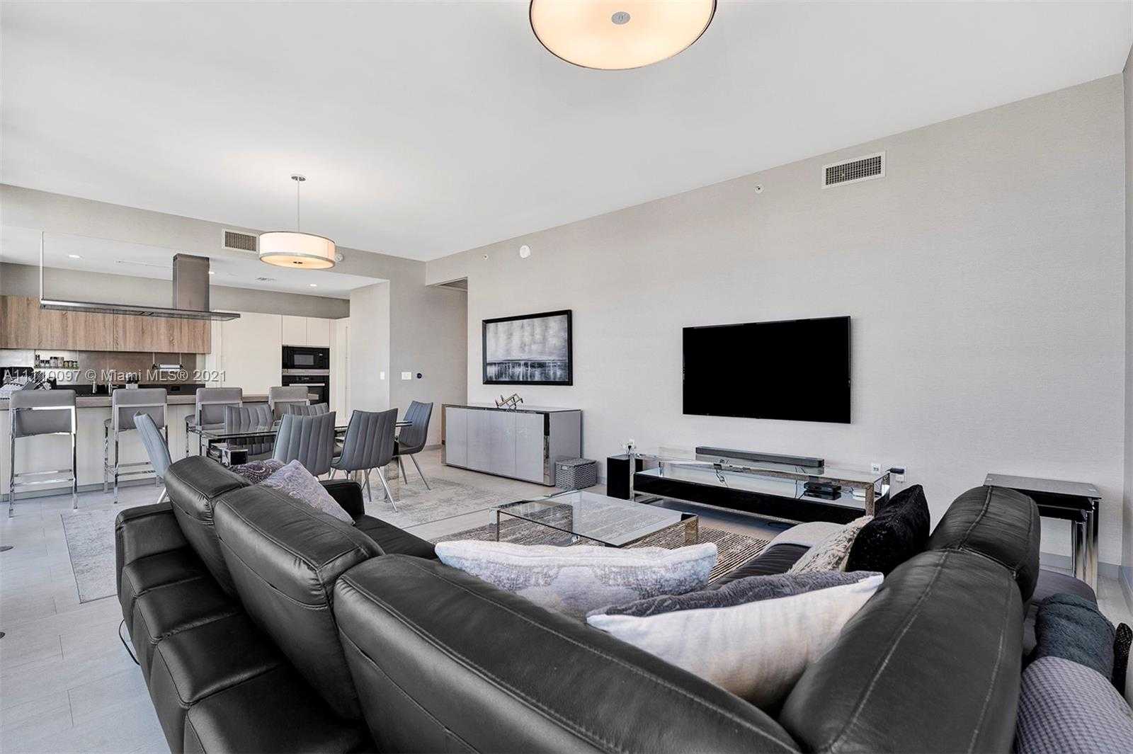 Small Image of 1000 BRICKELL PLZ #PH5307, Miami Number 3