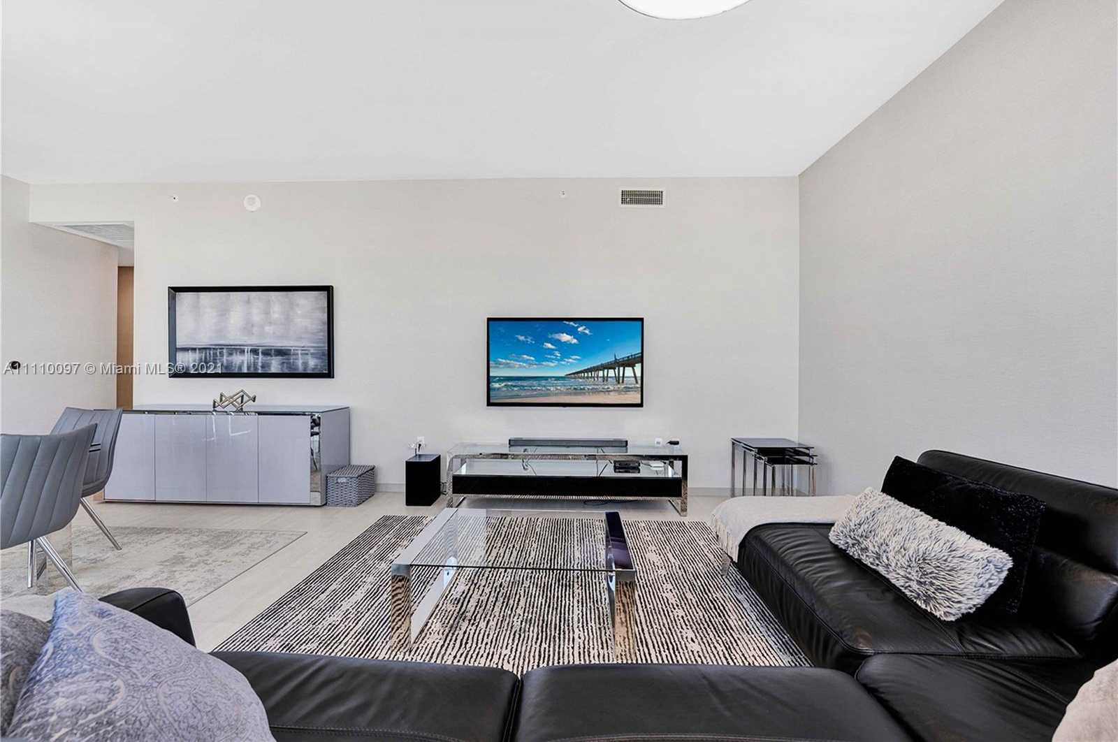 Small Image of 1000 BRICKELL PLZ #PH5307, Miami Number 5