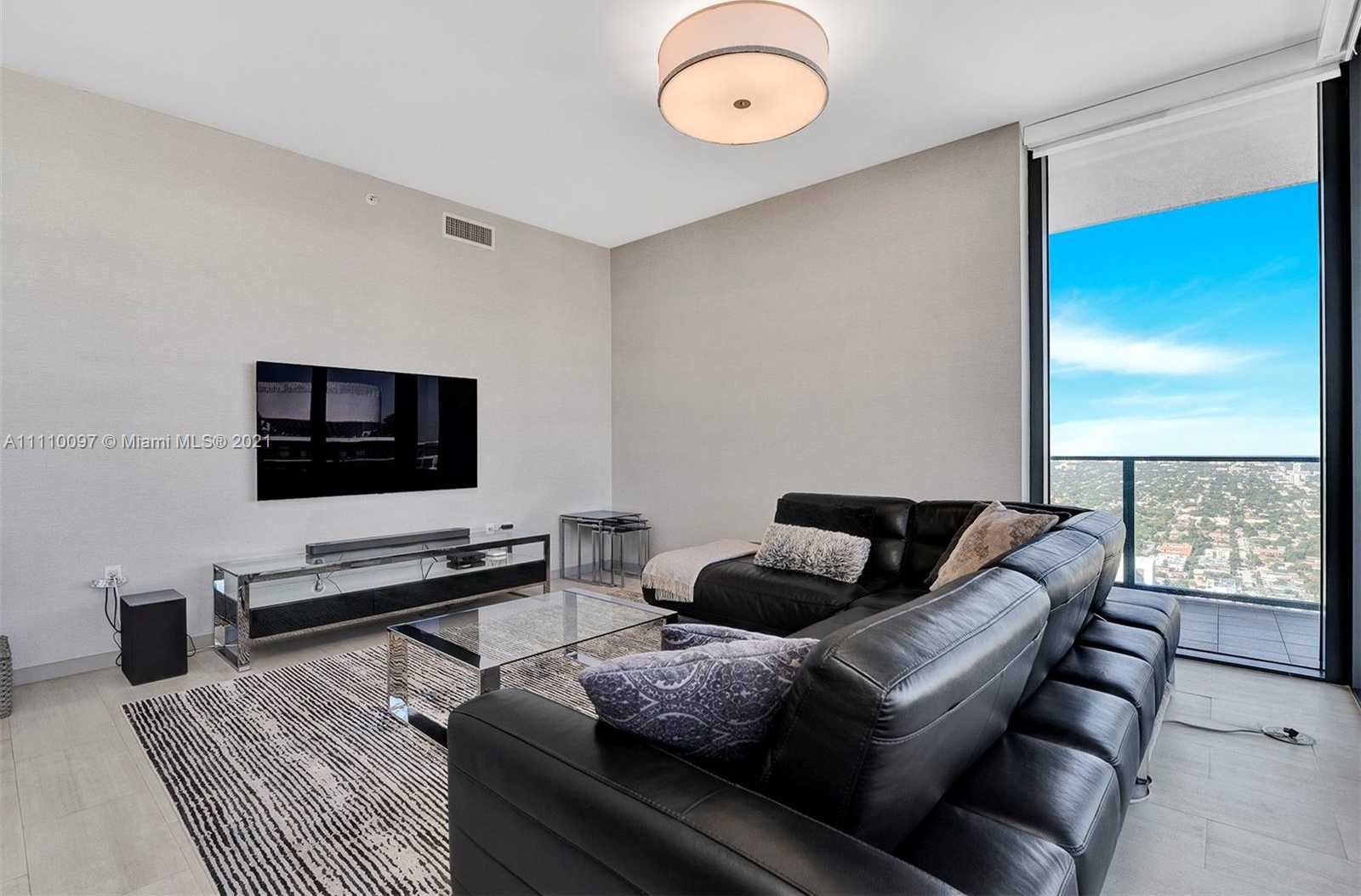 Small Image of 1000 BRICKELL PLZ #PH5307, Miami Number 6