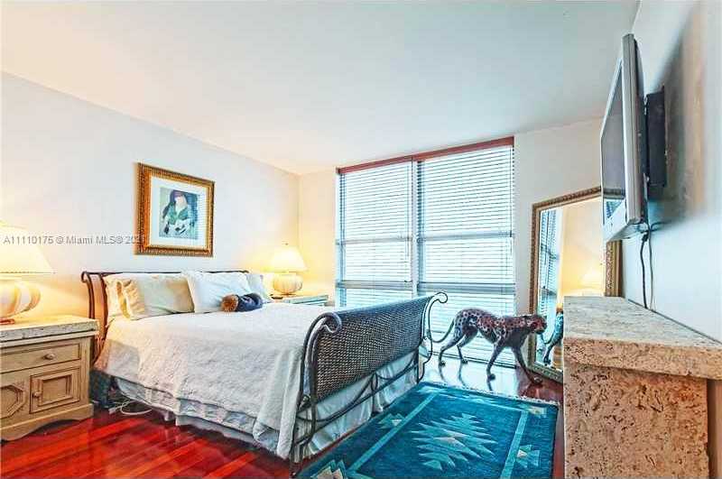 Small Image of 90 ALTON RD #2207, Miami Beach Number 5