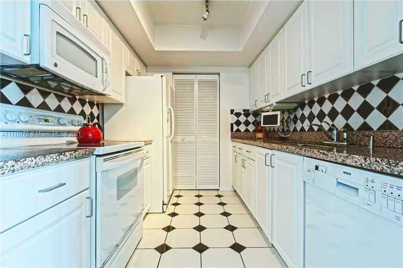 Small Image of 90 ALTON RD #2207, Miami Beach Number 6