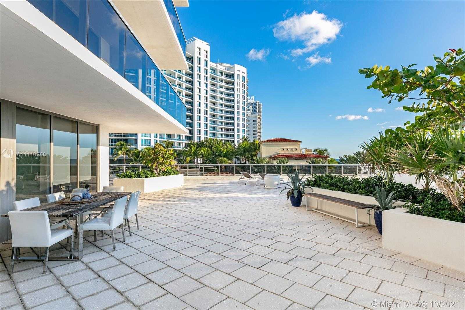 Small Image of 5875 COLLINS AVE #501, Miami Beach Number 12