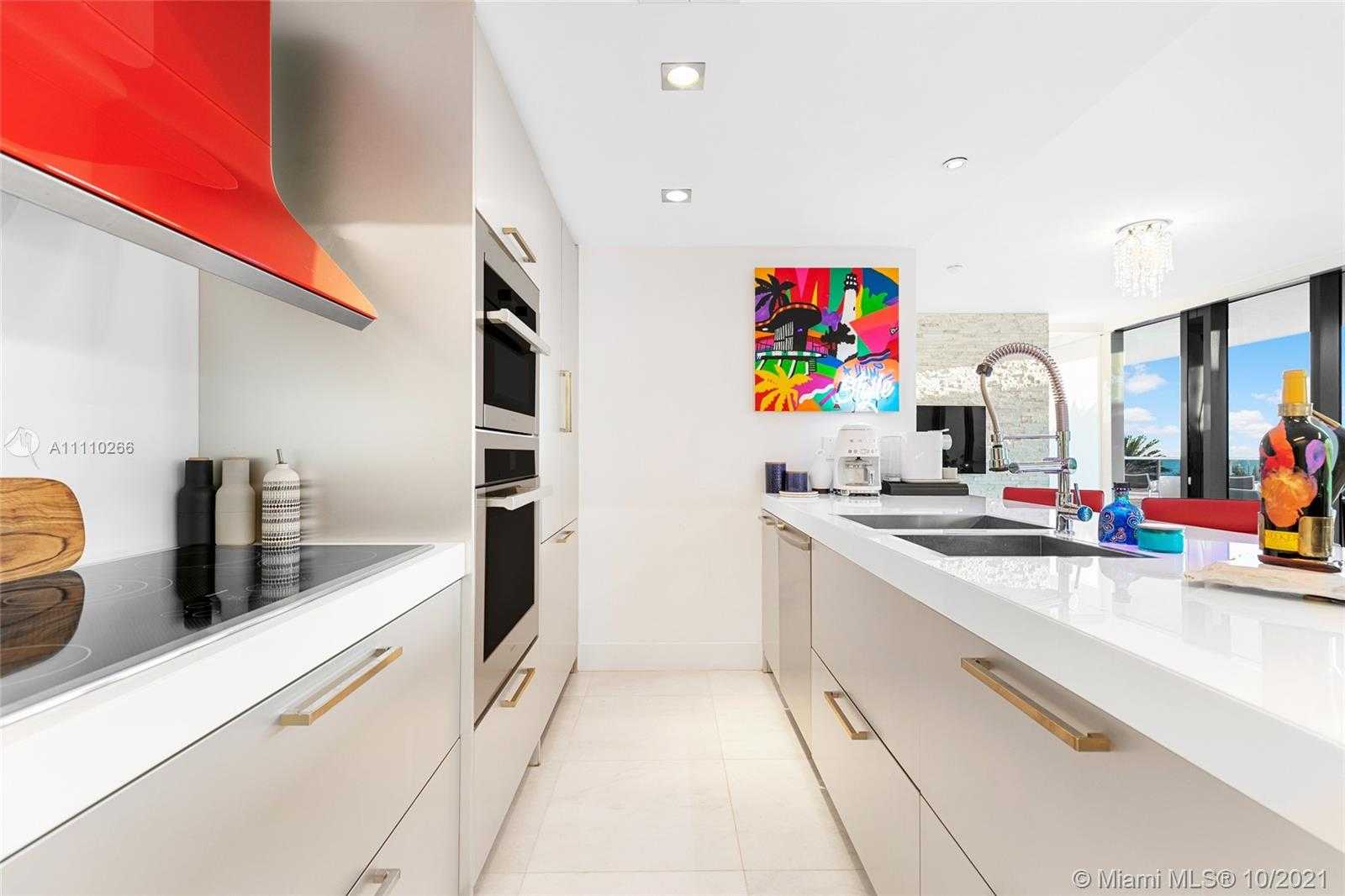 Small Image of 5875 COLLINS AVE #501, Miami Beach Number 18