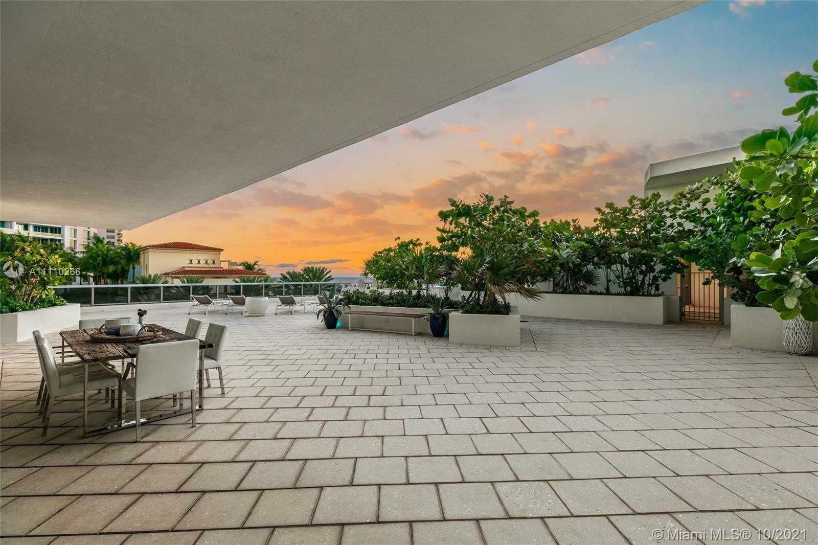 Small Image of 5875 COLLINS AVE #501, Miami Beach Number 2