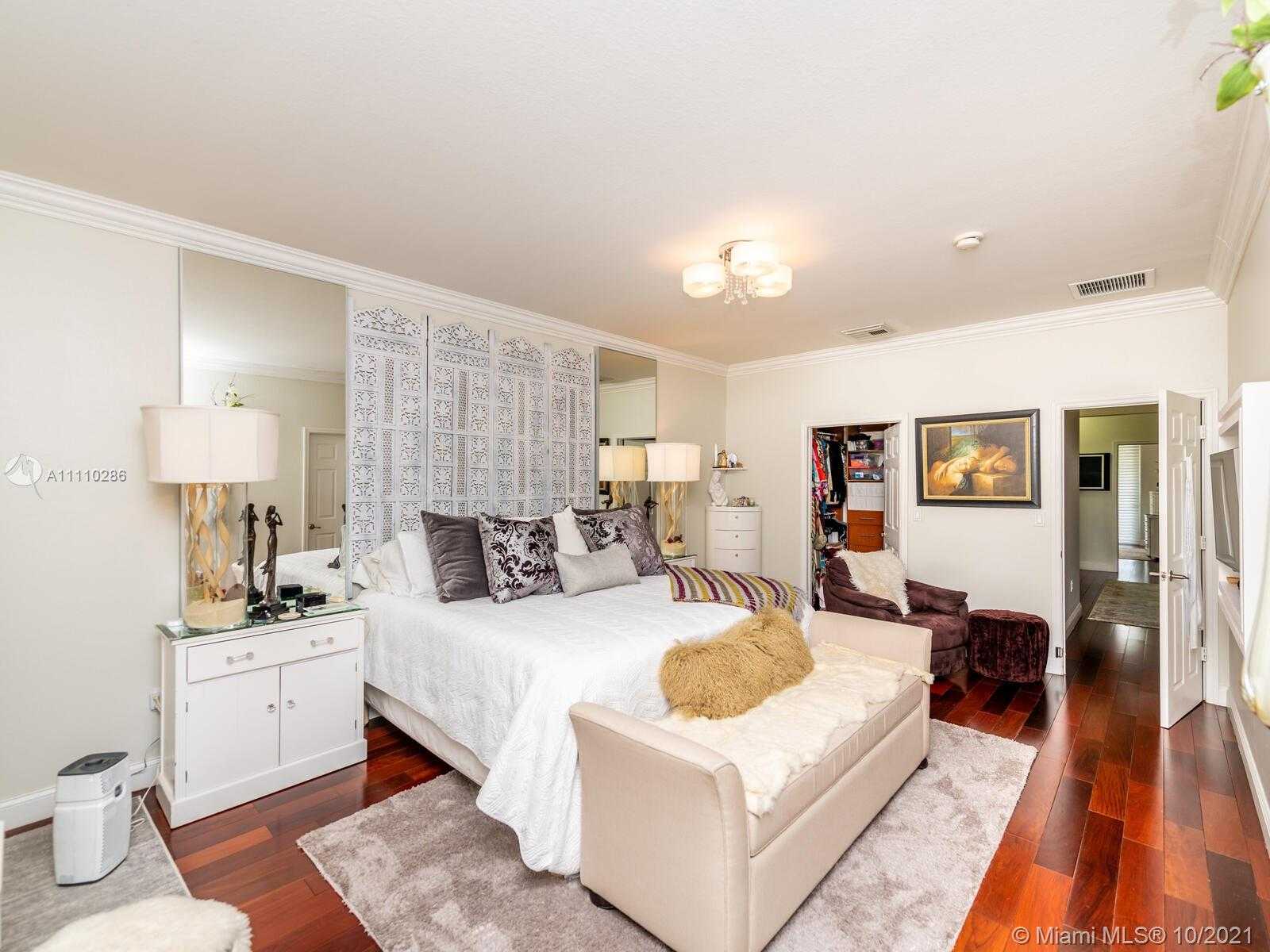 Small Image of 7447 NORTH WEST 107TH PATH #7447, Doral Number 38