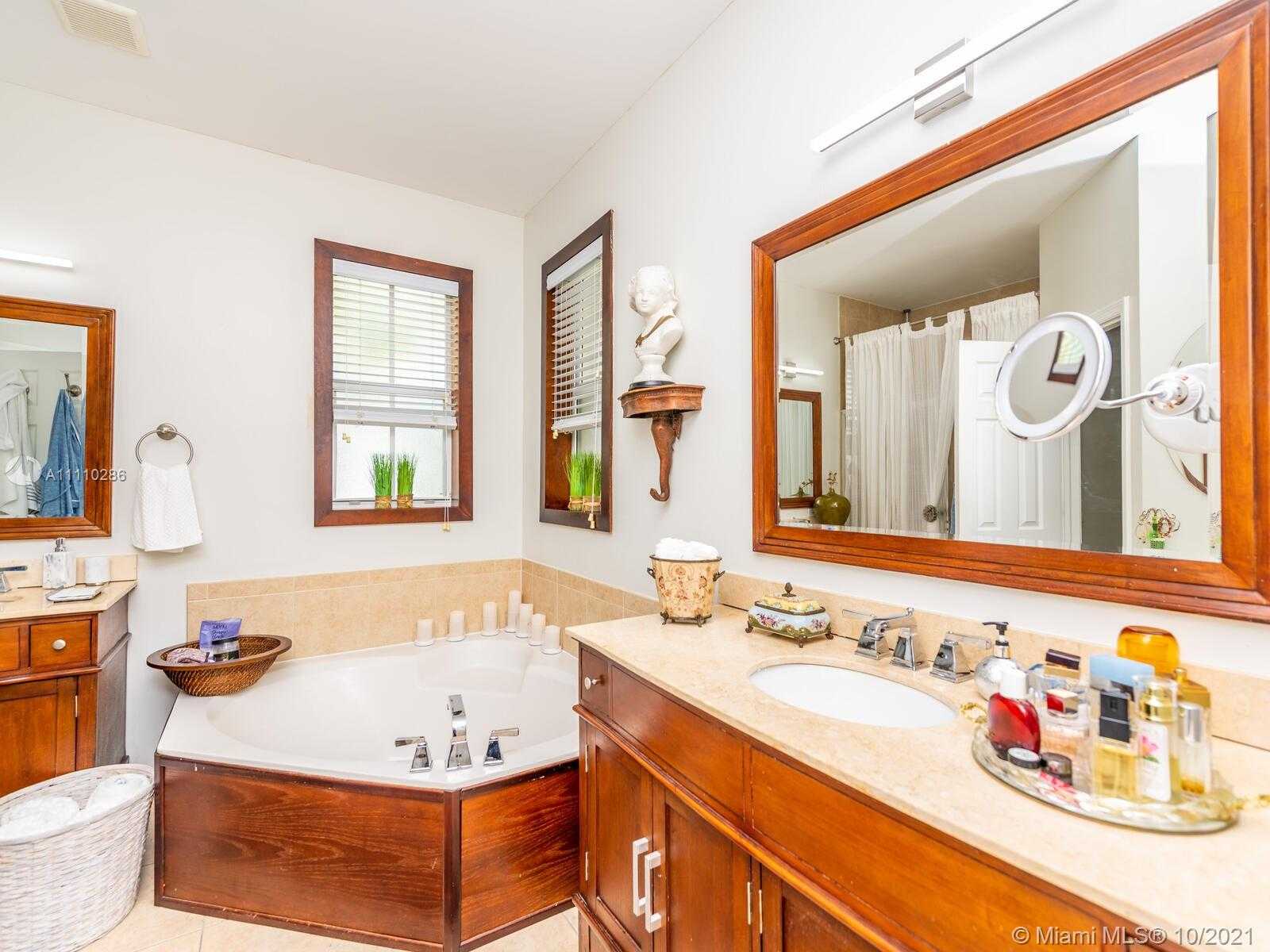 Small Image of 7447 NORTH WEST 107TH PATH #7447, Doral Number 40