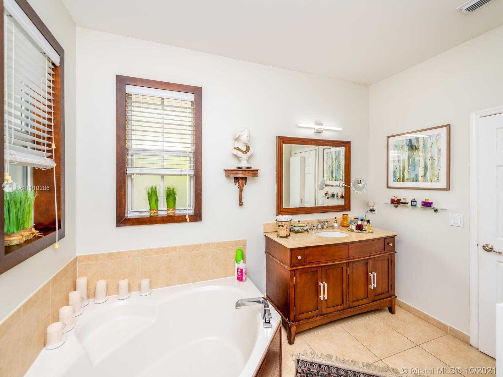 Small Image of 7447 NORTH WEST 107TH PATH #7447, Doral Number 43