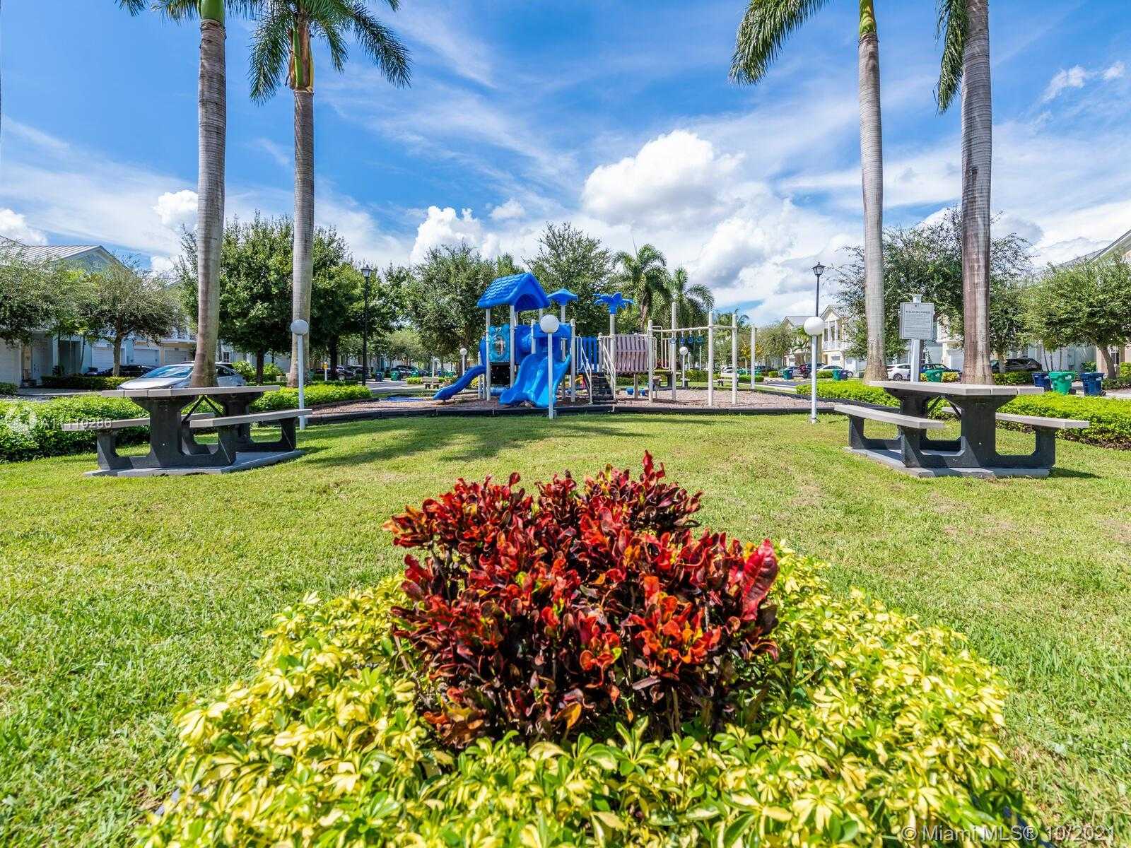 Small Image of 7447 NORTH WEST 107TH PATH #7447, Doral Number 75