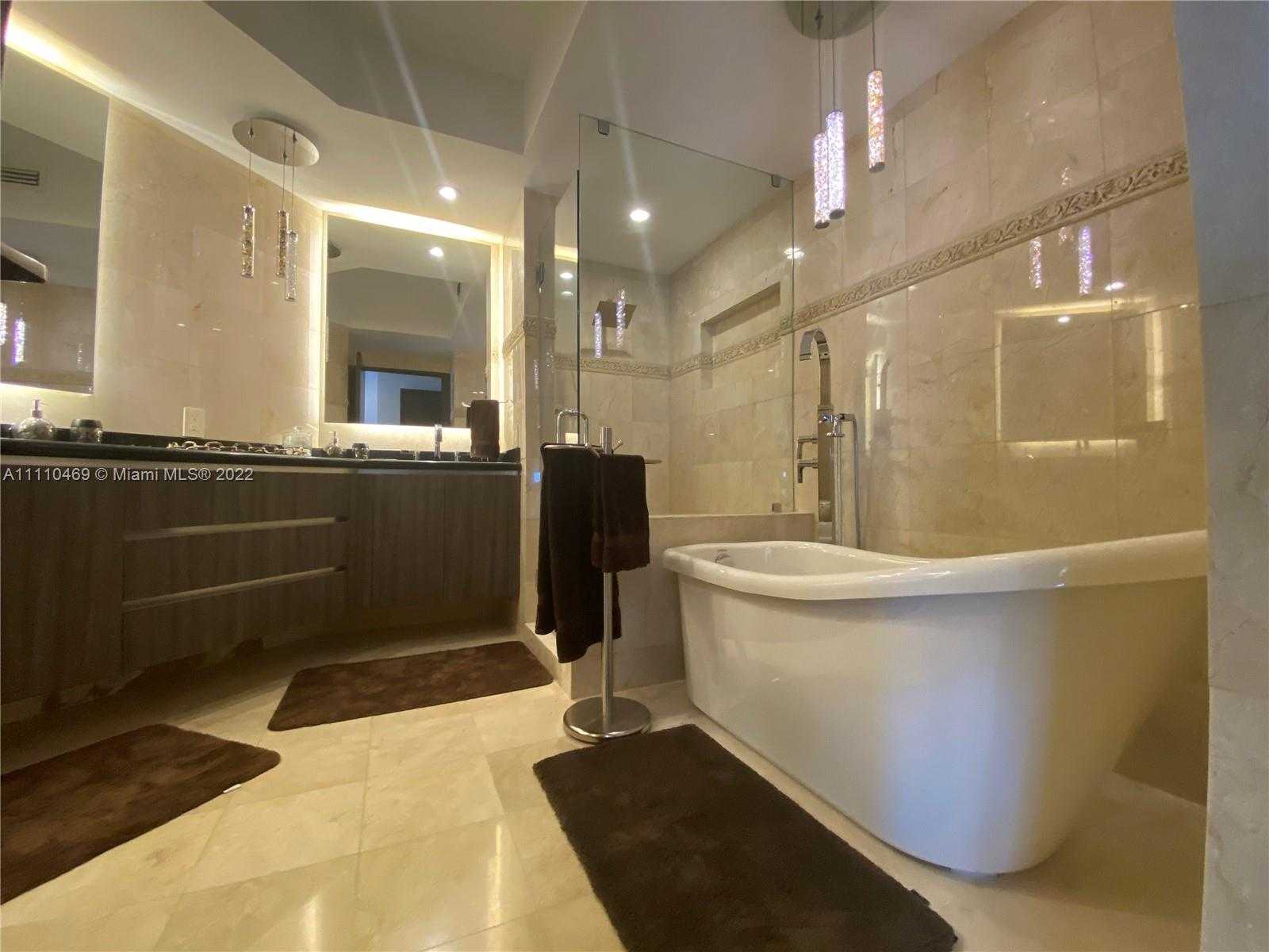 Small Image of 4775 COLLINS AVE #1202, Miami Beach Number 24