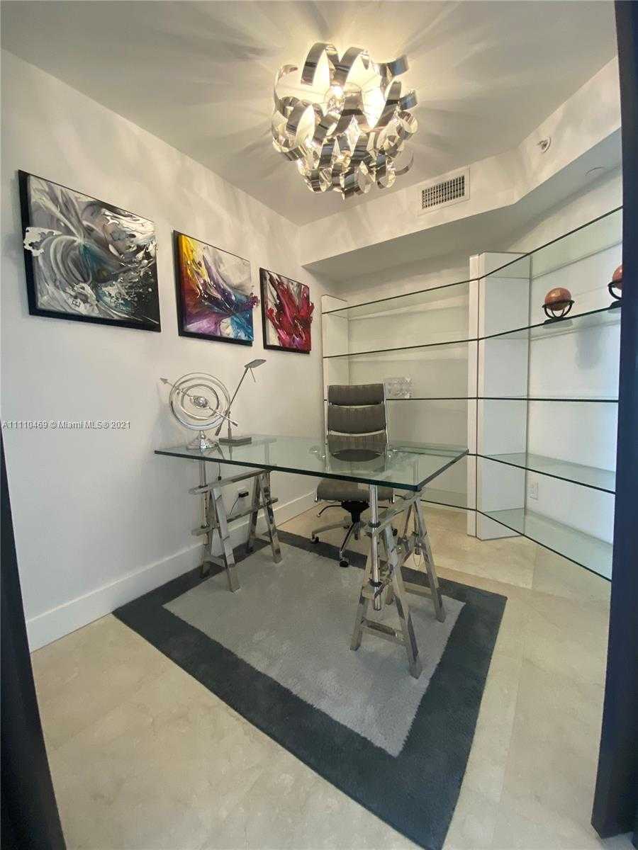 Small Image of 4775 COLLINS AVE #1202, Miami Beach Number 3